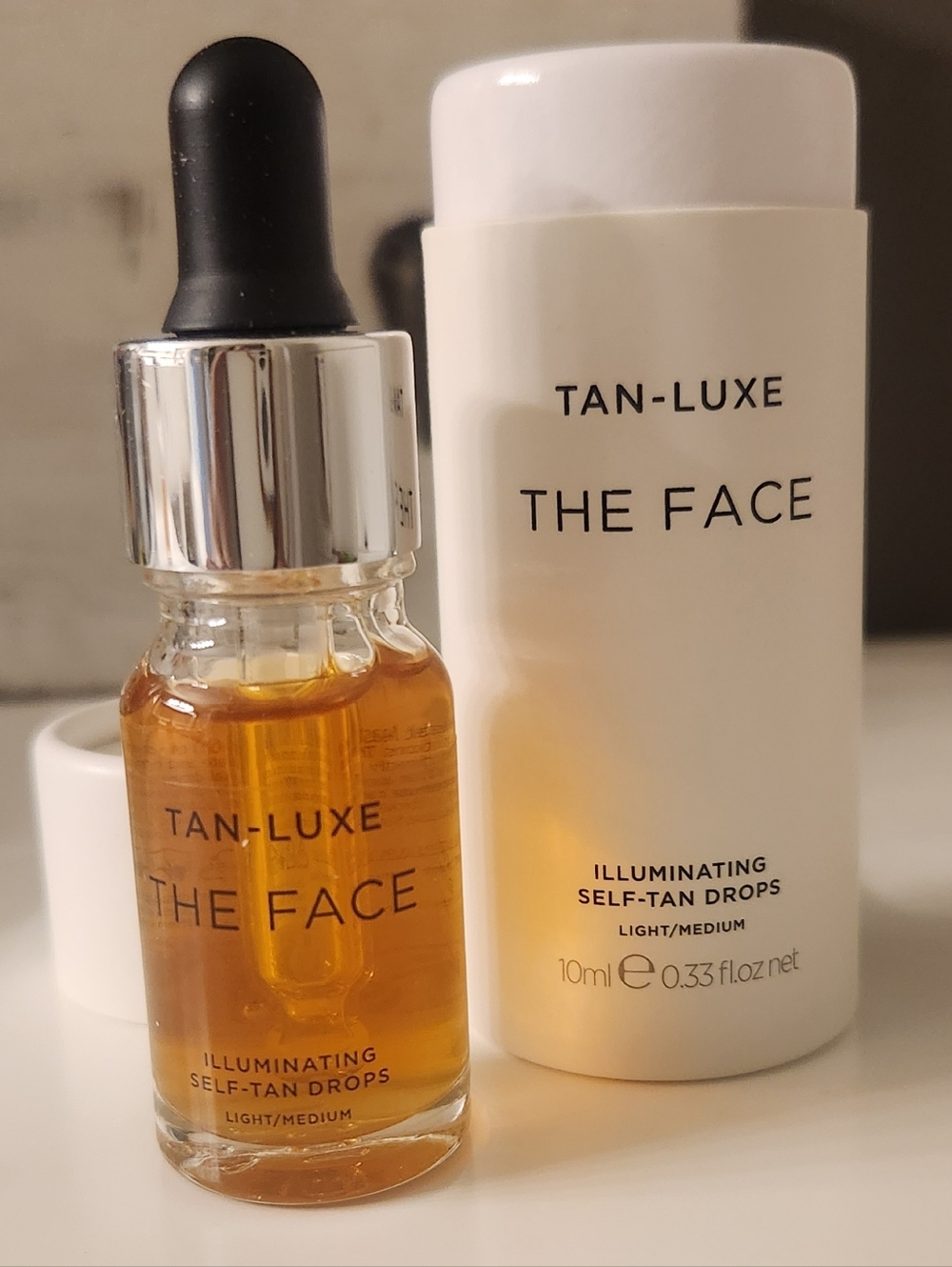 The Face Illuminating Self-Tan Drops - Light/Medium (Golden) NWT